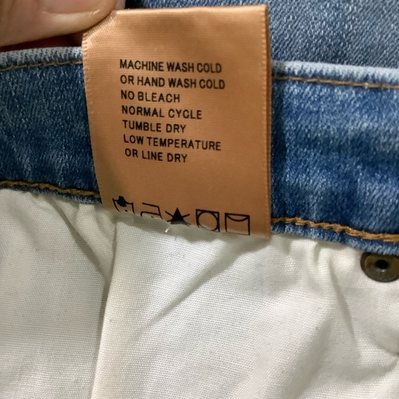 Driftwood Jackie Classic Fit Jeans Embroidered Floral - Picture 7 of 7